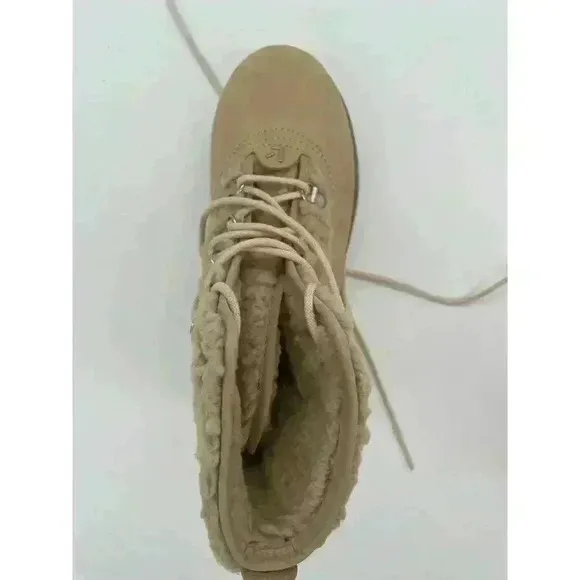 NEW Larroude Vail waterproof Boot in Sand &amp; Cream‎ size 5 $415.00