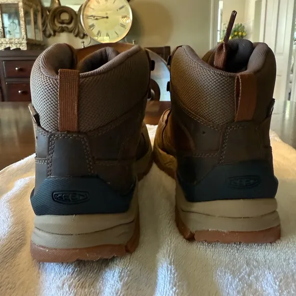 New Men's Keen Brown Waterproof Leather Hiking Boots - Size 8.5 US