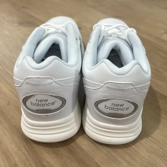 NEW Men’s New Balance 577 Walking Shoes