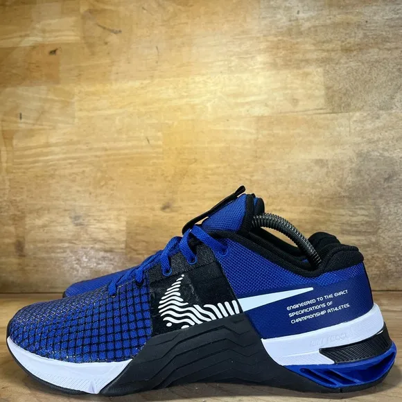 NEW Nike Metcon 8 Womens Size 10.5 Training Shoes Sneakers Blue Black DO9328-400