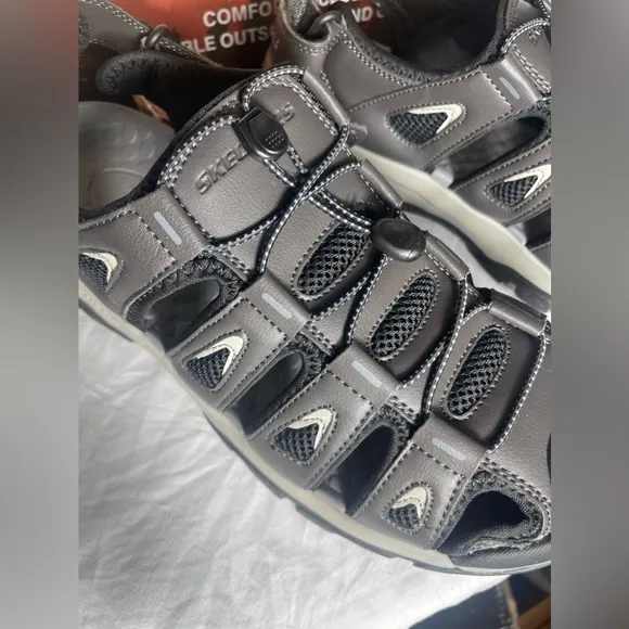 New Size 12 Sketchers Relaxed Fit Tresmen men’s grey Outdoor Sandals 204111