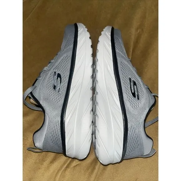 New Skechers Men's D'Lux Ultra Sneaker Shoe Premium Cushion Style 16943S w/ Box‎