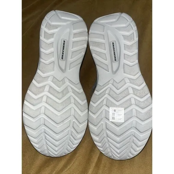 New Skechers Men's D'Lux Ultra Sneaker Shoe Premium Cushion Style 16943S w/ Box‎