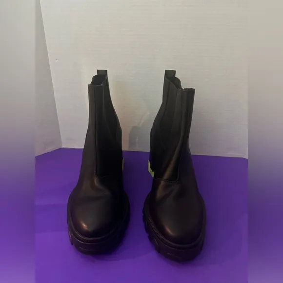 New Sorel Brex Heel Chelsea Lug Sole Boots Black/Green Leather Size 9.5