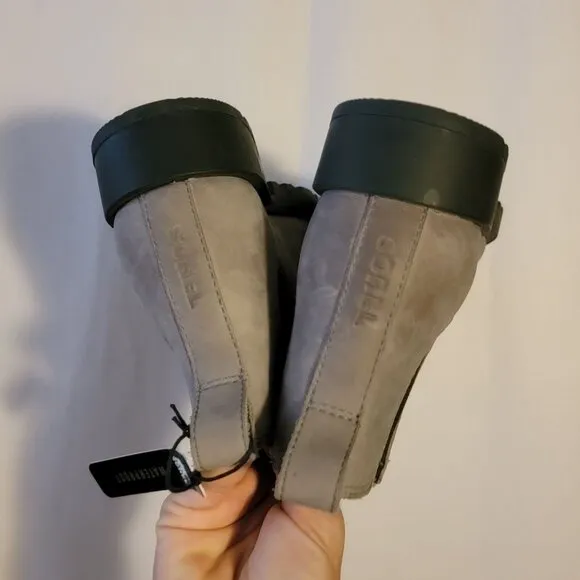 NEW Sorel Emelie II Chelsea Boots Womens 6.5 Classic Minimalist City Outdoors