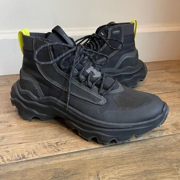 NEW Sorel Kinetic Breakthru venture sneakers in jet black size 9