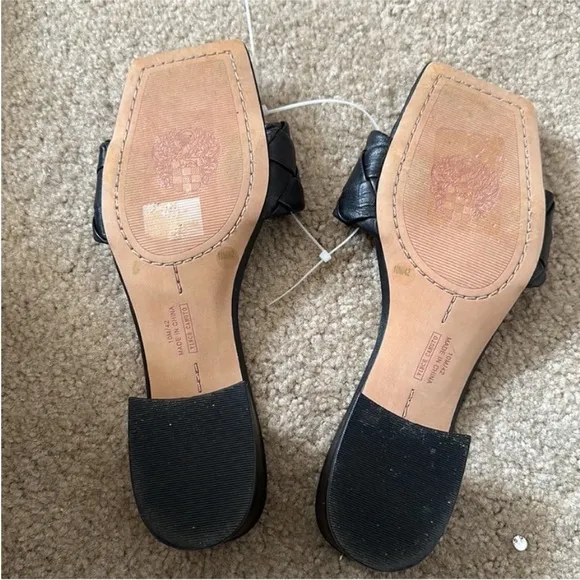 NEW! Vince Camuto Semtera Black Leather Block Heel Sandal - Size 10