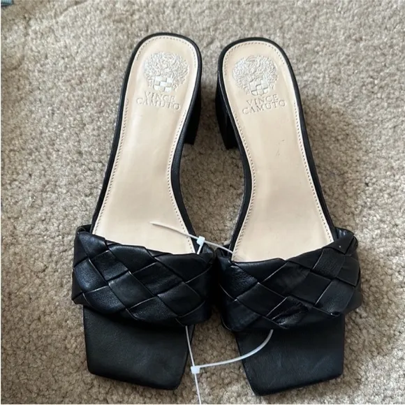 NEW! Vince Camuto Semtera Black Leather Block Heel Sandal - Size 10