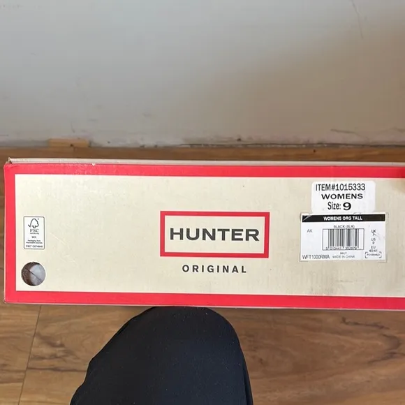 New without tags- Hunter Black Women's Winter &amp; Rain Boots