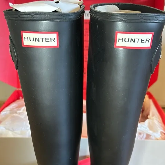 New without tags- Hunter Black Women's Winter &amp; Rain Boots