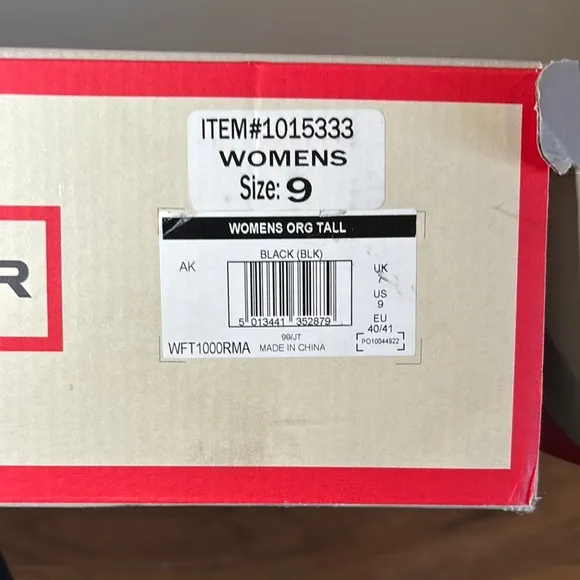New without tags- Hunter Black Women's Winter &amp; Rain Boots