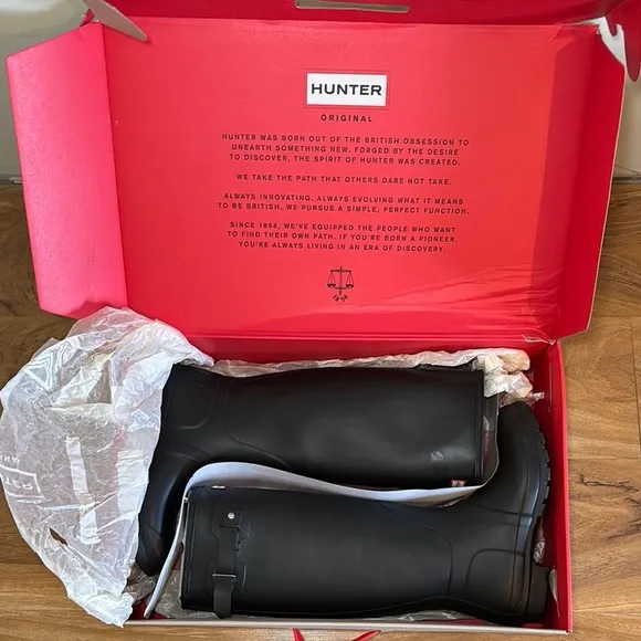New without tags- Hunter Black Women's Winter &amp; Rain Boots