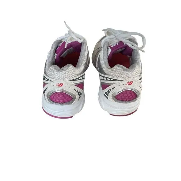 New Balance Womens White Pink Lace Up Running Comfort Athletic Shoes Size 9