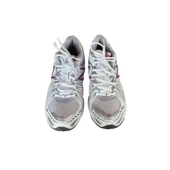New Balance Womens White Pink Lace Up Running Comfort Athletic Shoes Size 9