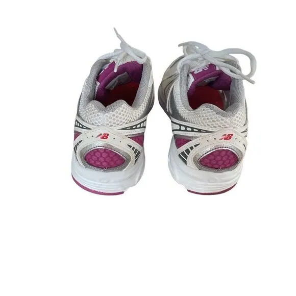 New Balance Womens White Pink Lace Up Running Comfort Athletic Shoes Size 9