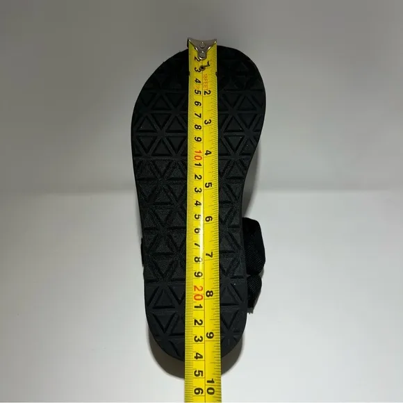 [NEW/BNIB] Teva Black Flatform Platform Universal Sandals - US 7 / EU 38 / UK 5