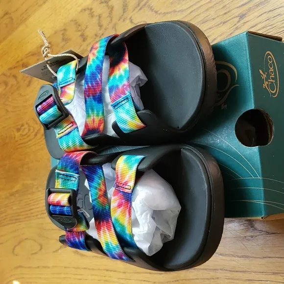 NIB Chaco Chillos Slide Sandal In Black Rainbow Tie Dye Kids Size 5
