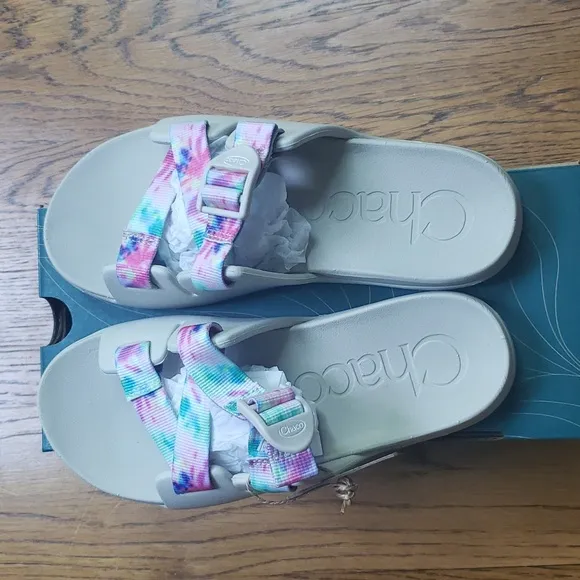 NIB Chaco Chillos Slide Sandal White And Multicolor Tie Dye Print Kids Size 4