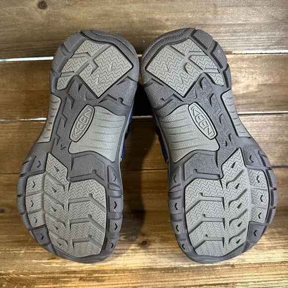 NIB New Big‎ Kids Keen Newport H2 Blue Strappy Outdoor Shoes Sandals Size 4 Y