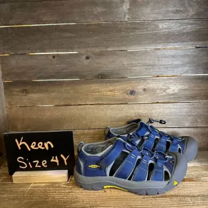 NIB New Big‎ Kids Keen Newport H2 Blue Strappy Outdoor Shoes Sandals Size 4 Y