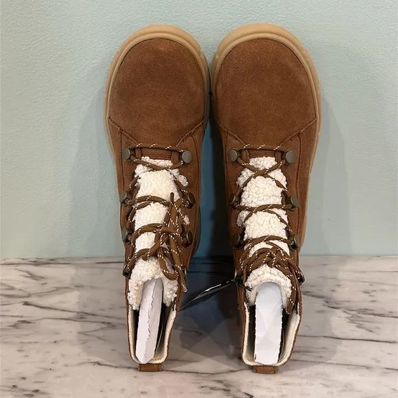 NIB SOREL Women's Waterproof Suede Boots