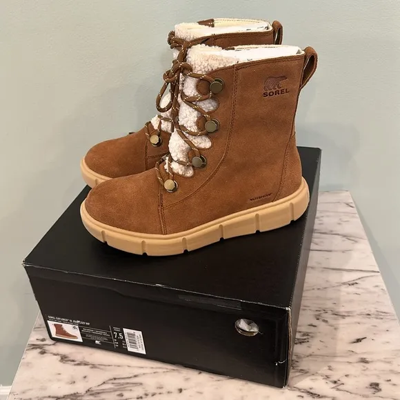 NIB SOREL Women's Waterproof Suede Boots