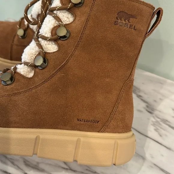 NIB SOREL Women's Waterproof Suede Boots