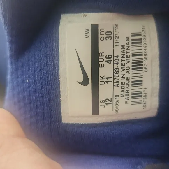 NIKE 12 BLUE AND WHITE ATLHETICS TENIS