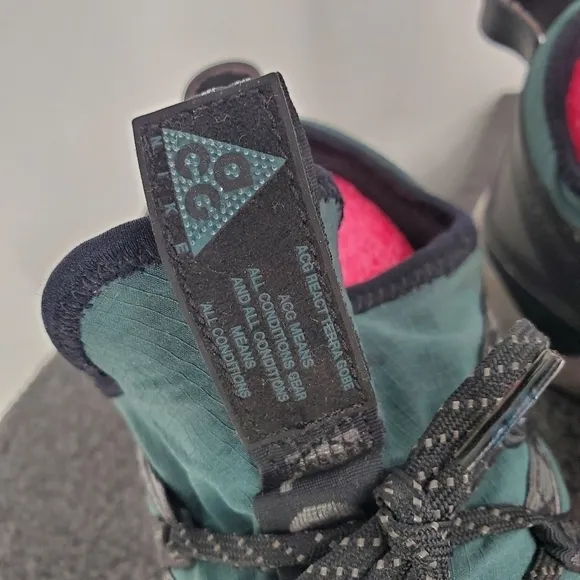 Nike ACG React Terra Gobe Deep Jungle BV6344-300 Size 10.5 Shoes 2019