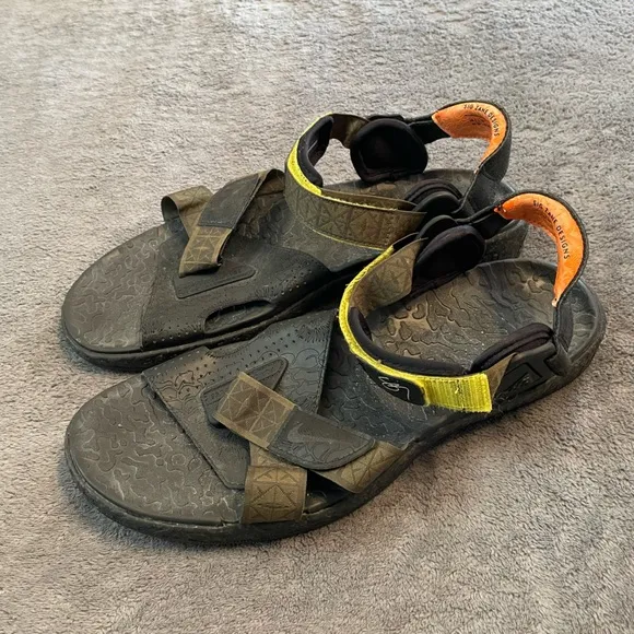 Nike Air Deschutz Outdoor Mens Sandals