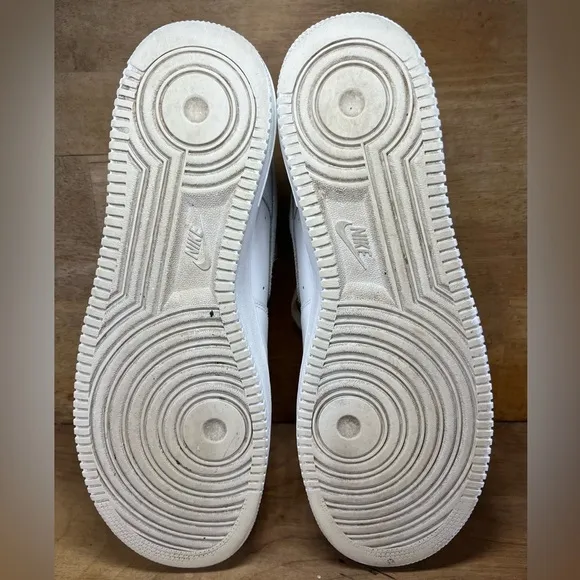 Nike Air Force 1 One ‘07 Mens Size 13 Shoes Sneakers Triple White 315122-111