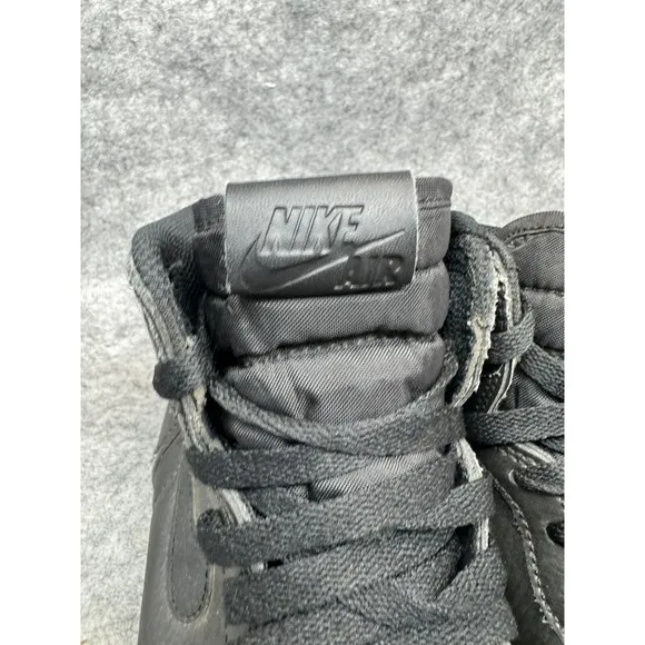 Nike Air Jordan 1 Retro High Black OG Shoes Boys Size 6.5Y Sneakers 575441-002