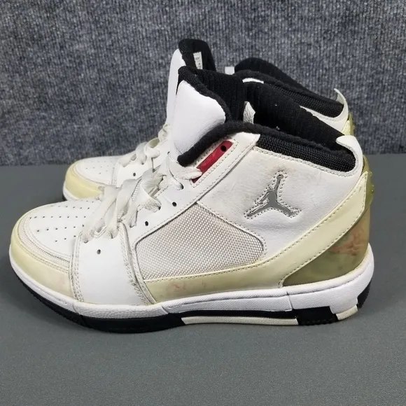 Nike Air Jordan Ol School White/Varsity Red/Black (331820-161) Size 6Y