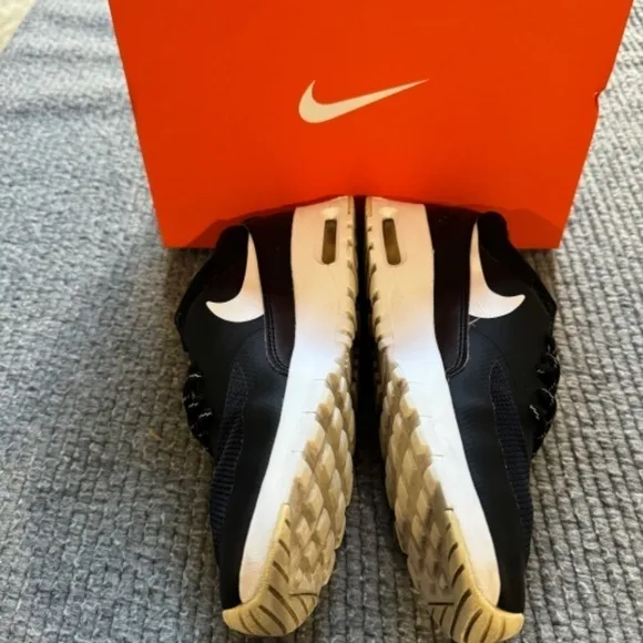 Nike Air Mac Thea Black White Youth Size 4.5 Boy Running Shoes Sneakers