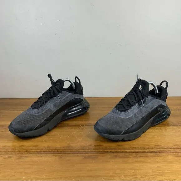Nike Air Max 2090 Black Anthracite Youth Sneaker Size 6.5Y