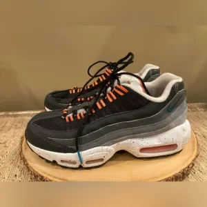 NIKE Air Max 95 Recraft(GS) Black Aquamarine CJ3906 008 - Sz-7Y
