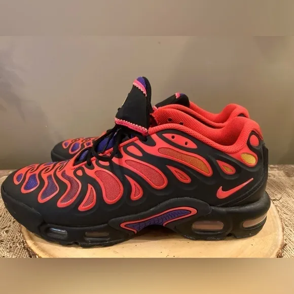 Nike Air Max Plus Drift All Day Black Bright Crimson Men’s Size 11 FD4290-003