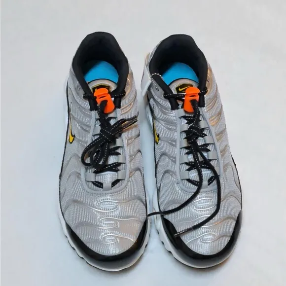 Nike Air Max Plus Silver Shoes Size: 6Y / 7.5W