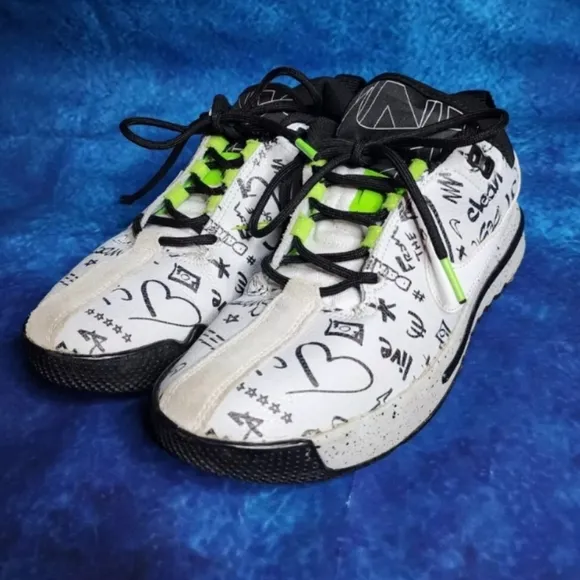 Nike Air Sesh All Over Print Pure Platinum Mens Size 7 Women's 8.5 Dance Shoes