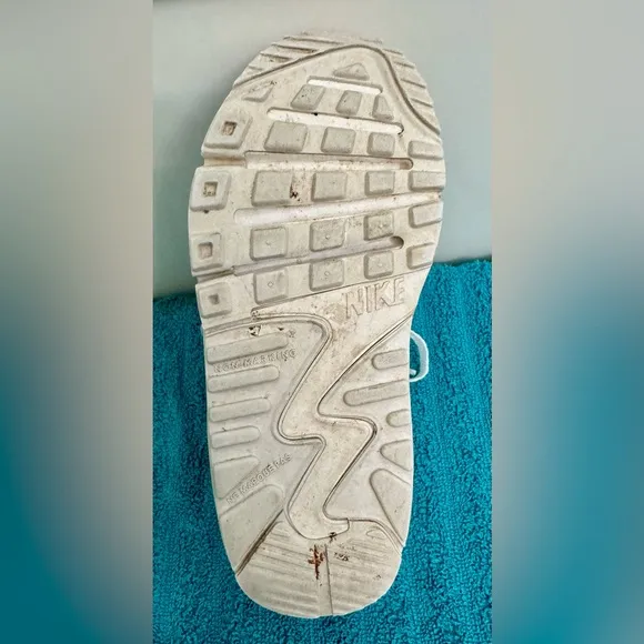 Nike Air  White Tennis Shoes