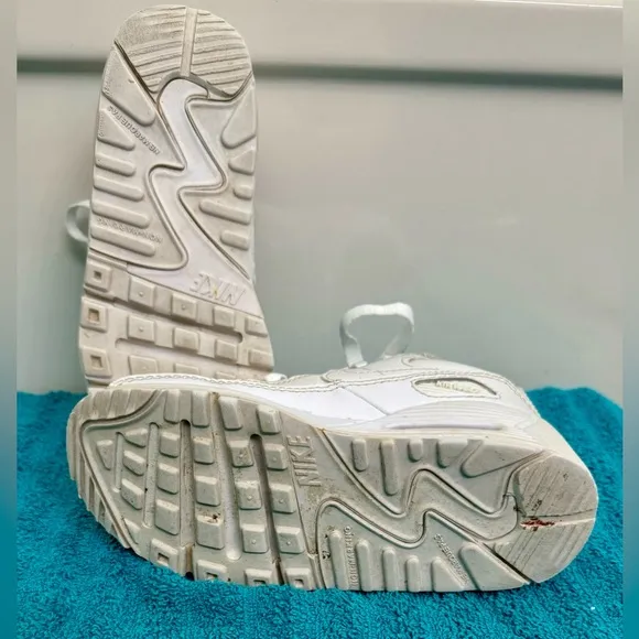 Nike Air  White Tennis Shoes
