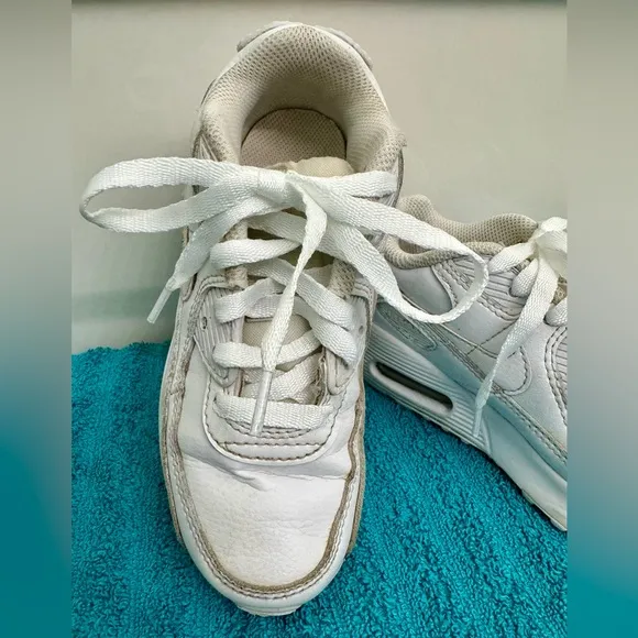 Nike Air  White Tennis Shoes