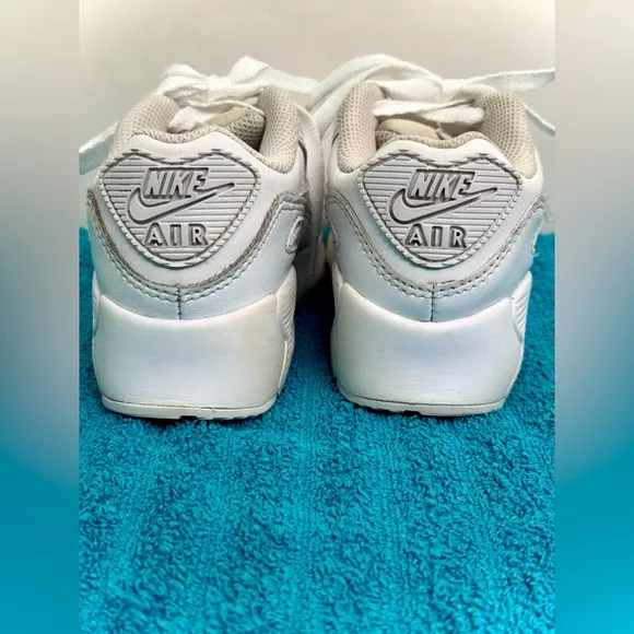 Nike Air  White Tennis Shoes