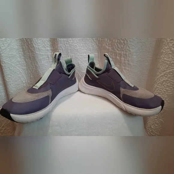 Nike Air Zoom Arcadia Big Kids Running Shoes size 6Y Purple White Outdoor