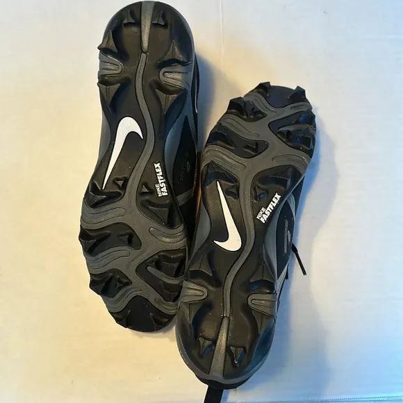 Nike Alpha Menace 3 Shark football cleats, 13 wide, NWT (no box), sports