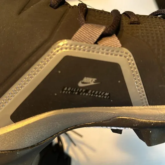 Nike Alpha Menace 3 Shark football cleats, 13 wide, NWT (no box), sports