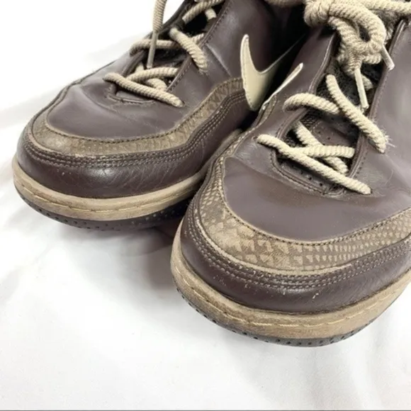 Nike Basketball Men’s walking Shoes Brown Sz 11