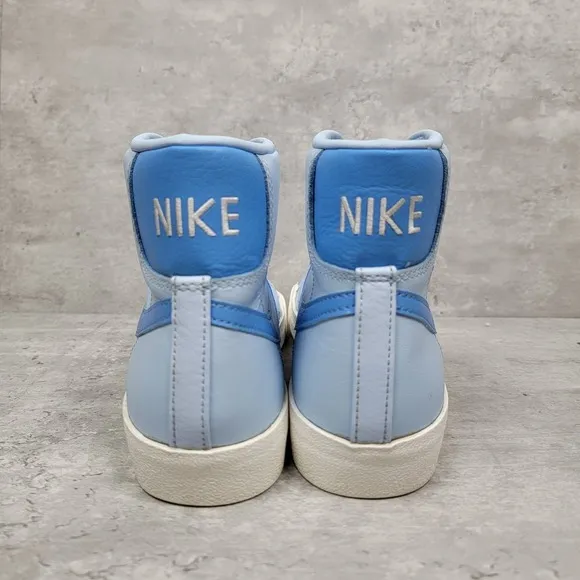 Nike Blazer Mid 77 Vintage Mens 9.5 Celestine Blue FD0304-400 Athletic Sneakers