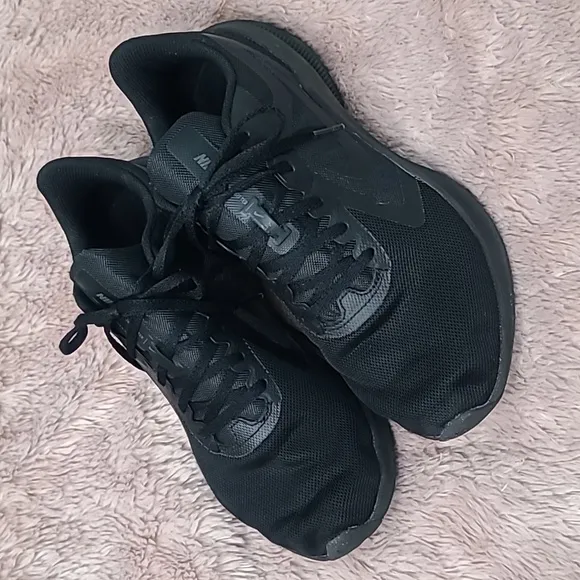 Nike Downshifter Men's Size 8 Black Mesh Athletic Running Shoes CI9982