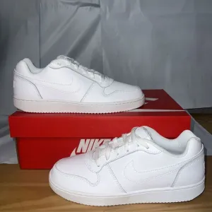 Nike Ebernon Low AQ1779-100 Sneakers Women's 9 White Leather Comfort Shoes BBS82